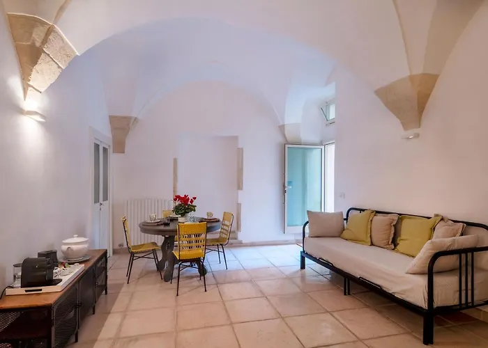 Corte Dei Romiti - Selection 住宿加早餐酒店 莱切