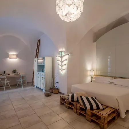 Corte Dei Romiti - Suites&apartments Sit *